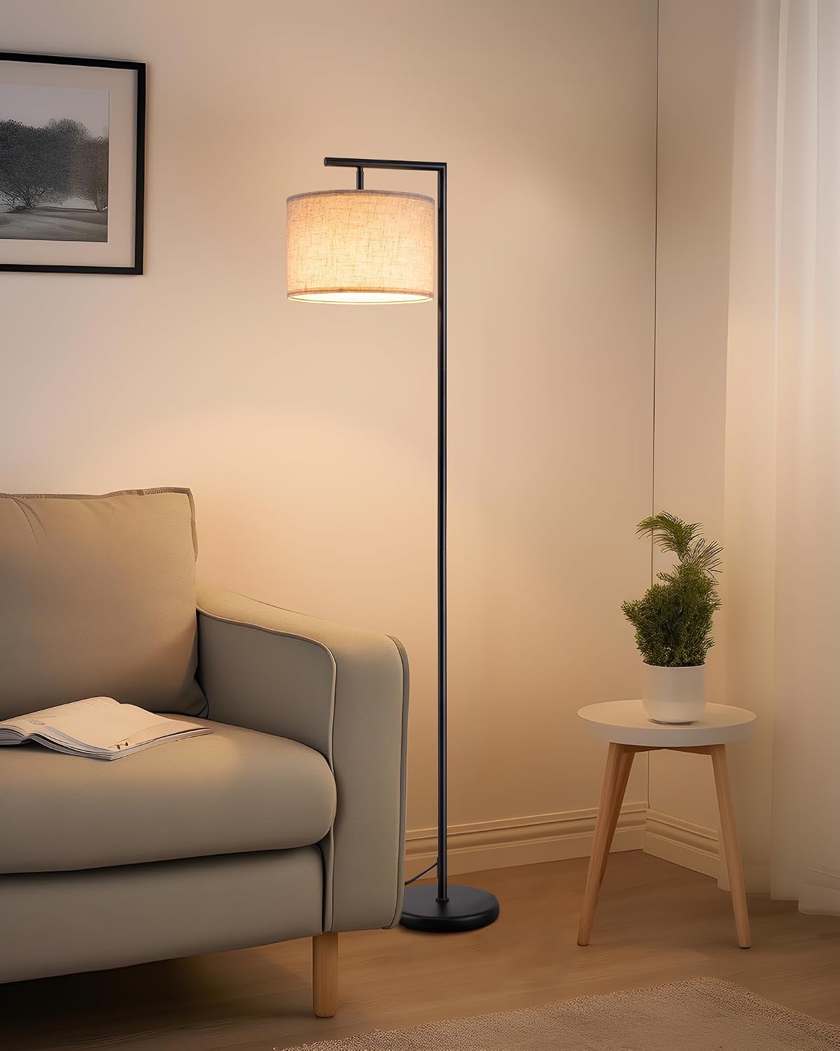 Lámpara de pie con pantalla de lino, luz cálida